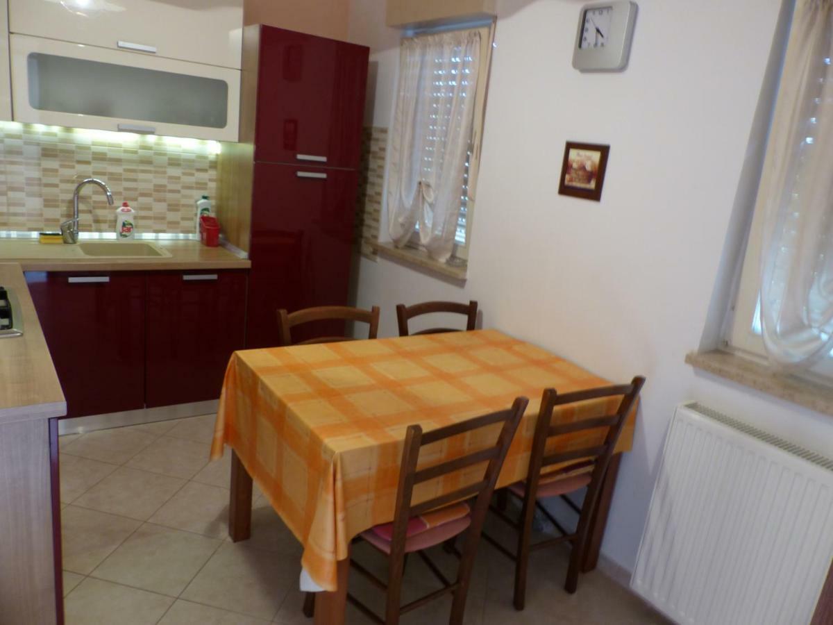 Apartment Ana Krnica Exteriér fotografie