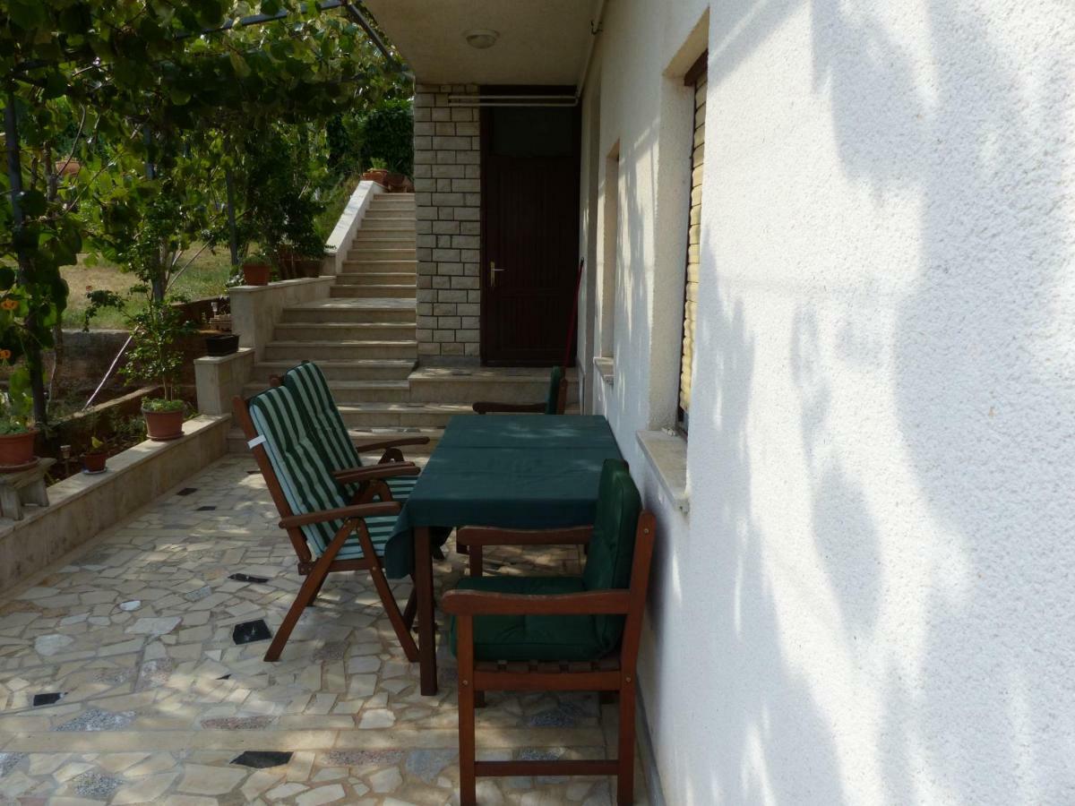 Apartment Ana Krnica Exteriér fotografie