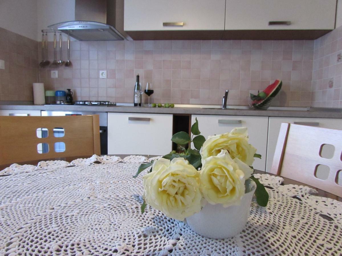 Apartment Ana Krnica Exteriér fotografie